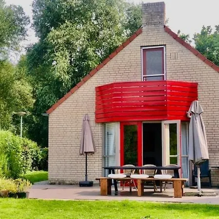 Vrijstaande Recreatiewoning Direct Aan Het * Ewijk