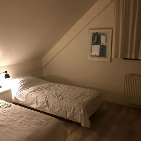 Holiday home Vrijstaande Recreatiewoning Direct Aan Het