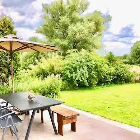 Holiday home Vrijstaande Recreatiewoning Direct Aan Het