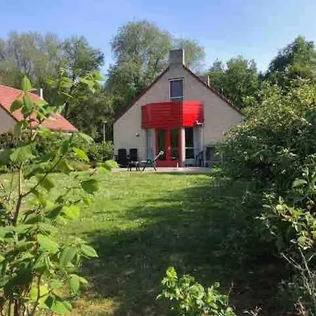 Vrijstaande Recreatiewoning Direct Aan Het Ewijk