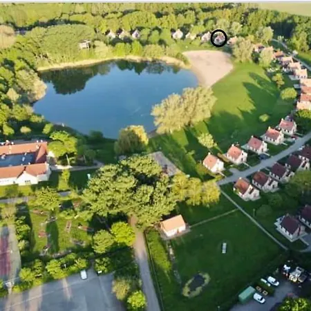 Holiday home Vrijstaande Recreatiewoning Direct Aan Het