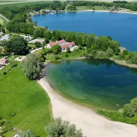 Vrijstaande Recreatiewoning Direct Aan Het Holiday home Ewijk